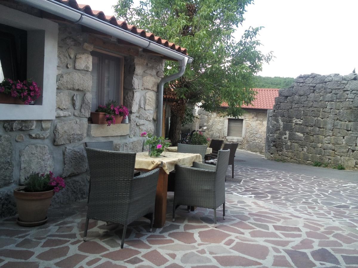 Hostel Xaxid Črni Kal 外观 照片